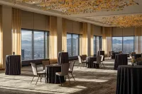 Grand Hyatt Denver - Boutique
