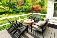 Launchpoint Lodge - Mountain view