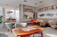 Cross Inn Osnabrück by Hackmann - ที่มีบาร์