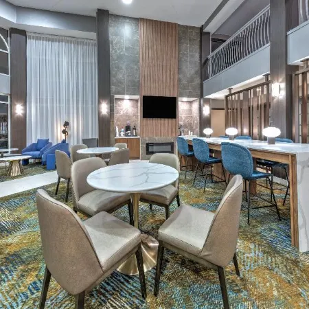 La Quinta Inn & Suites by Wyndham Dallas DFW Airport North