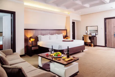 Elilly International Hotel