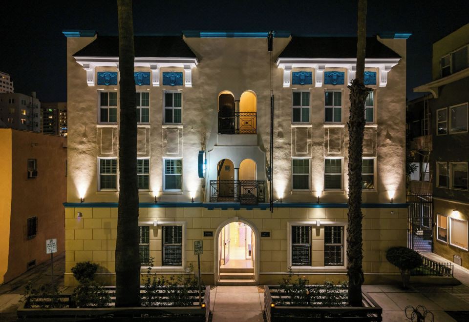 hotel overview picture