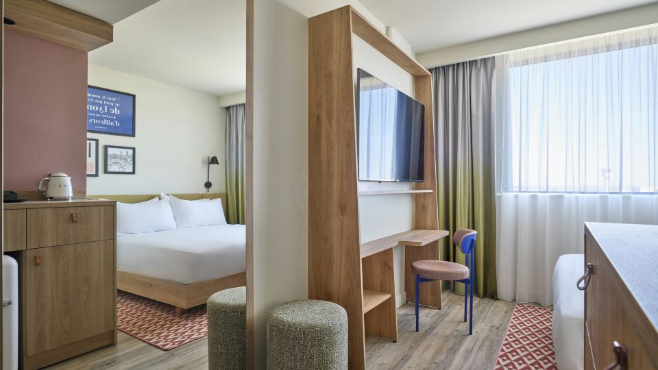 Hampton by Hilton Lyon Airport