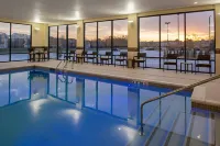 Courtyard Kansas City Olathe - 3 stjerner