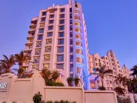 Suncoast Hotel & Towers Hotels near Big Rush