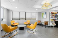 Spark by Hilton Muskogee - Pool