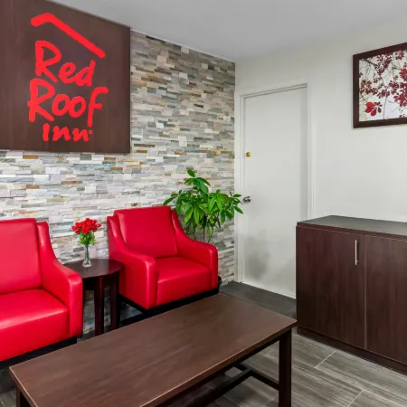 Red Roof Inn Radcliff - Fort Knox