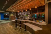 Courtyard Reno Downtown/Riverfront - bar