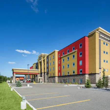 Hampton Inn & Suites by Hilton Edmonton St. Albert