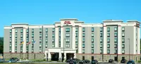 Hampton Inn & Suites by Hilton Moncton - مسبح