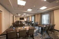 Fairfield by Marriott Edmonton International Airport - Swimmingpools