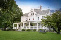 The West Lane Inn - parking