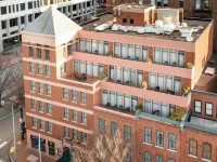 The Berkeley Hotel Hotels near Shockoe Bottom Clay