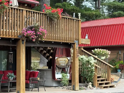Hooties Birch Port on the Beautiful Eau Claire chain of lakes - 3-Star