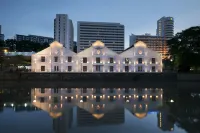 The Warehouse Hotel - parking