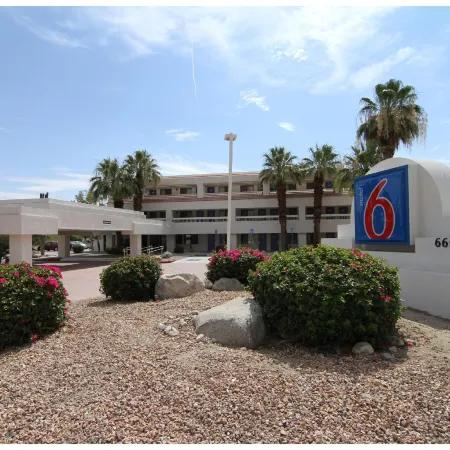 Motel 6 Palm Springs, CA - Downtown