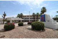 Motel 6 Palm Springs, CA - Downtown - 2-Star