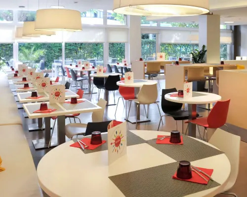 Ibis Barcelona Cornella Makanan Photos