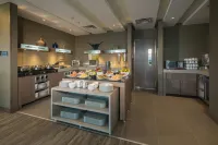 Hampton Inn by Hilton Yopal - breakfast