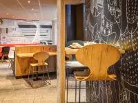 Ibis Orly Chevilly Tram 7 - sarapan