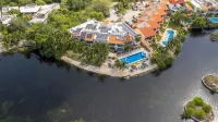 Aventuras Club Lagoon - Homestays
