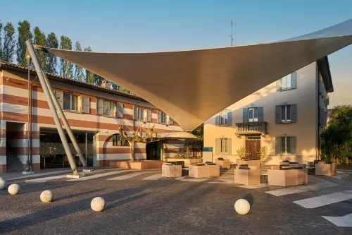 Four Points Flex by Sheraton Parma - Airport Shuttle