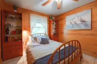 Maine Cottage Getaway, Close to Belfast & Hiking - 3-Star