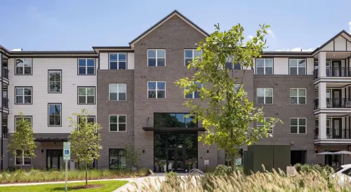 Landing Beautiful 1BD in Lochridge - 4-Star