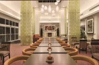 Hilton Garden Inn Akron-Canton Airport فنادق في غرين