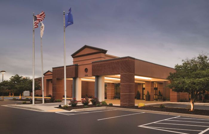 DoubleTree by Hilton Hotel Milwaukee - Brookfield