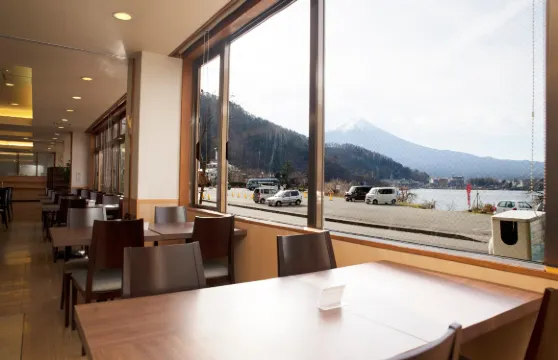 露櫻酒店河口湖店