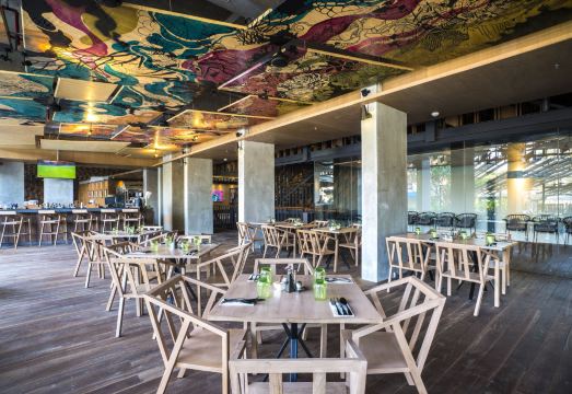 아르토텔 사누르