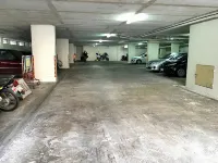 Hatyai Golden Crown Hotel - Parking