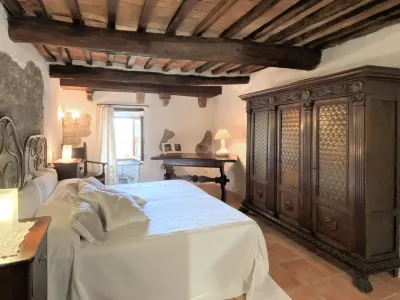 Taverna Hotel in zona La Miniera di Caporciano