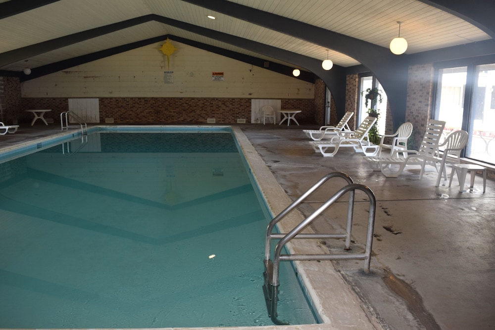 AmeriVu Inn and Suites - St. Croix Falls