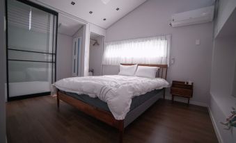 Geojedo Flow Pool Villa