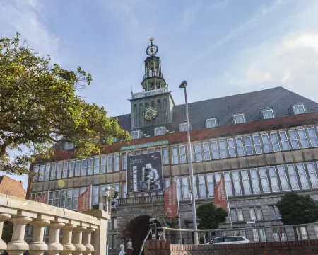 Hotel DH -Deutsches Haus- エムデンのホテル