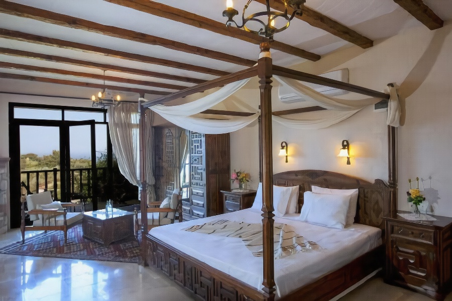 Mandarin & Mango Boutique Hotel