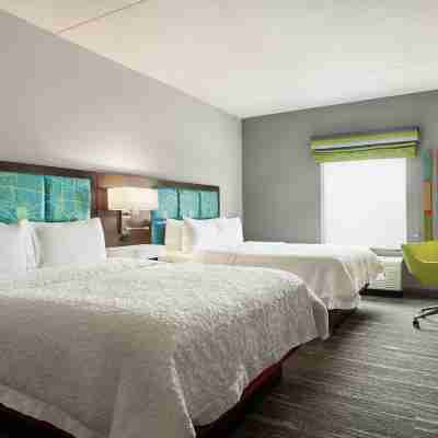 Hampton Inn by Hilton London Rooms