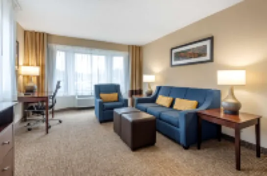 Comfort Inn & Suites Montpelier-Berlin Hotels in Washington County