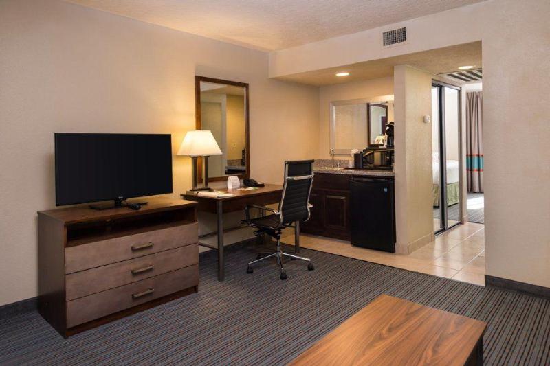 Holiday Inn Hotel & Suites Oklahoma City North, an Ihg Hotel