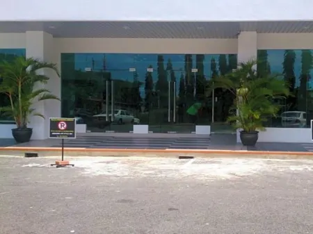 The Garden Boutique Hotel Отели рядом с достопримечательностью «Agnes Newton Keith Home»