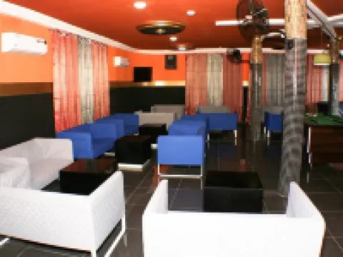 Room in Guest Room - Royal Blue Guest House Bar Hotels in Golfe