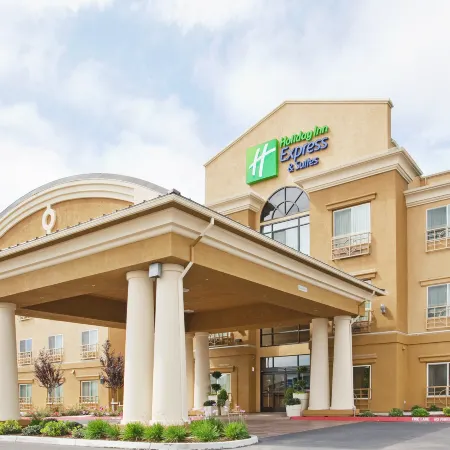 Holiday Inn Express & Suites SALINAS by IHG