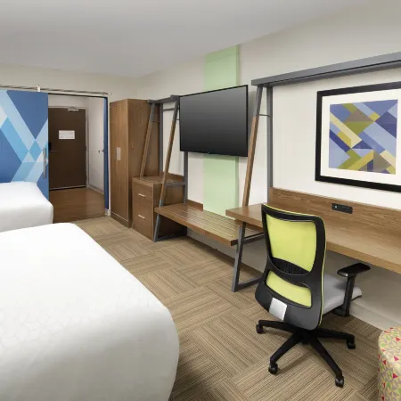 Holiday Inn Express & Suites NORTH BRUNSWICK by IHG