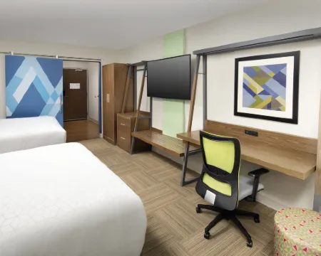 Holiday Inn Express & Suites NORTH BRUNSWICK by IHG Hotels in Middlesex County