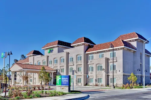 Holiday Inn Express & Suites BANNING by IHG