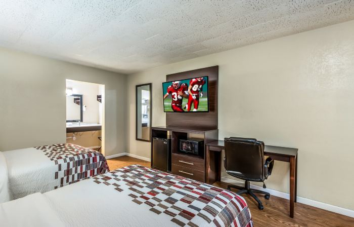 Red Roof Inn & Suites Wapakoneta