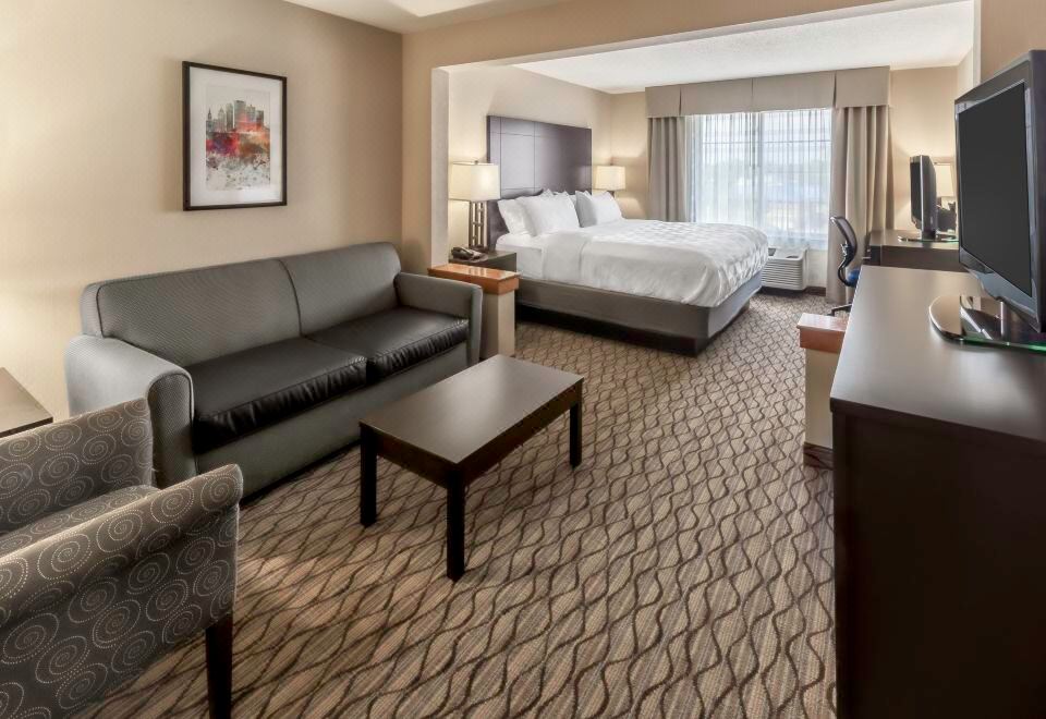 Holiday Inn Milwaukee Airport Over view