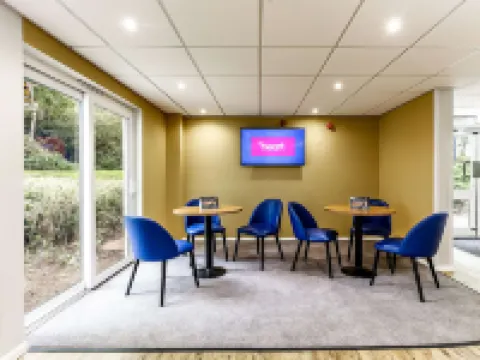 Days Inn by Wyndham Fleet M3 Hotels in Fleet